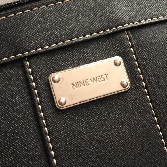 Nine West Cross Body Purse - Picture 3 of 4